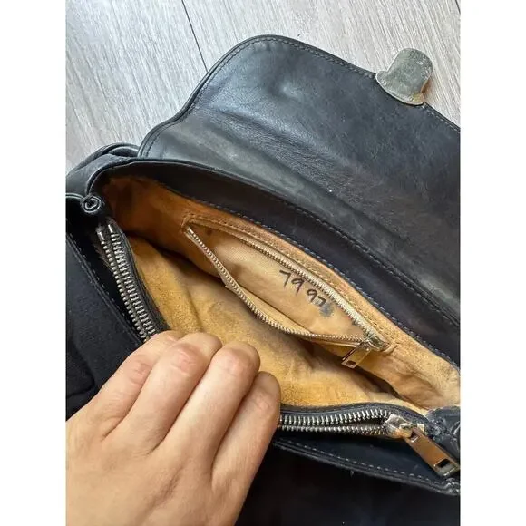 Mark Jacobs rare Vintage black leather bag with lock - Picture 11 of 16